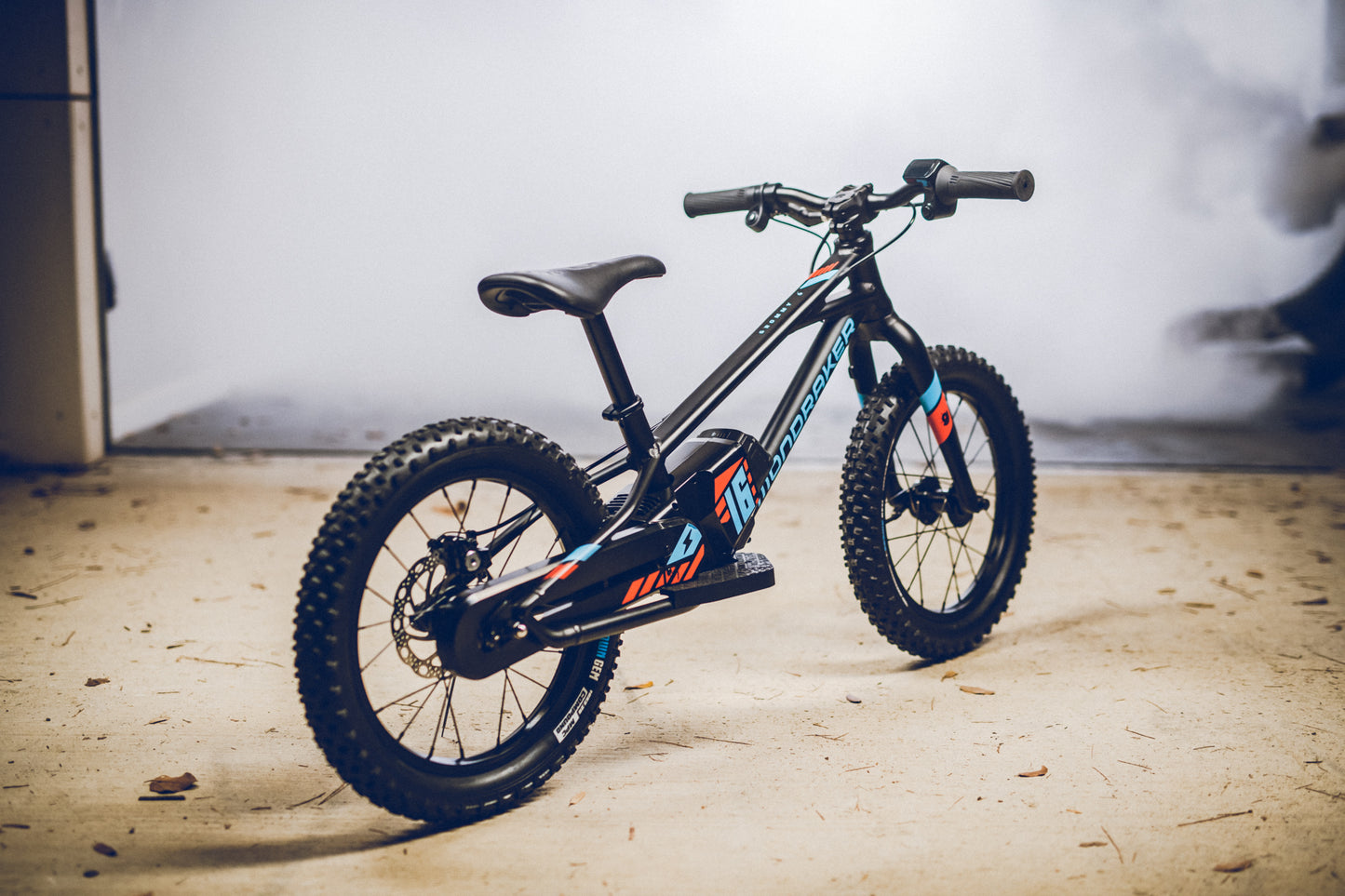 Mondraker Grommy 16